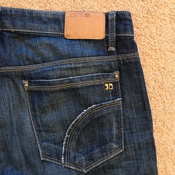 Joe’s Jeans The Best Friend Distressed High Cuffs - Picture 14 of 16